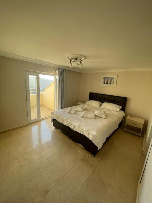 Excellent 3 Storey Villa With A Swimming Pool Belek Exteriör bild